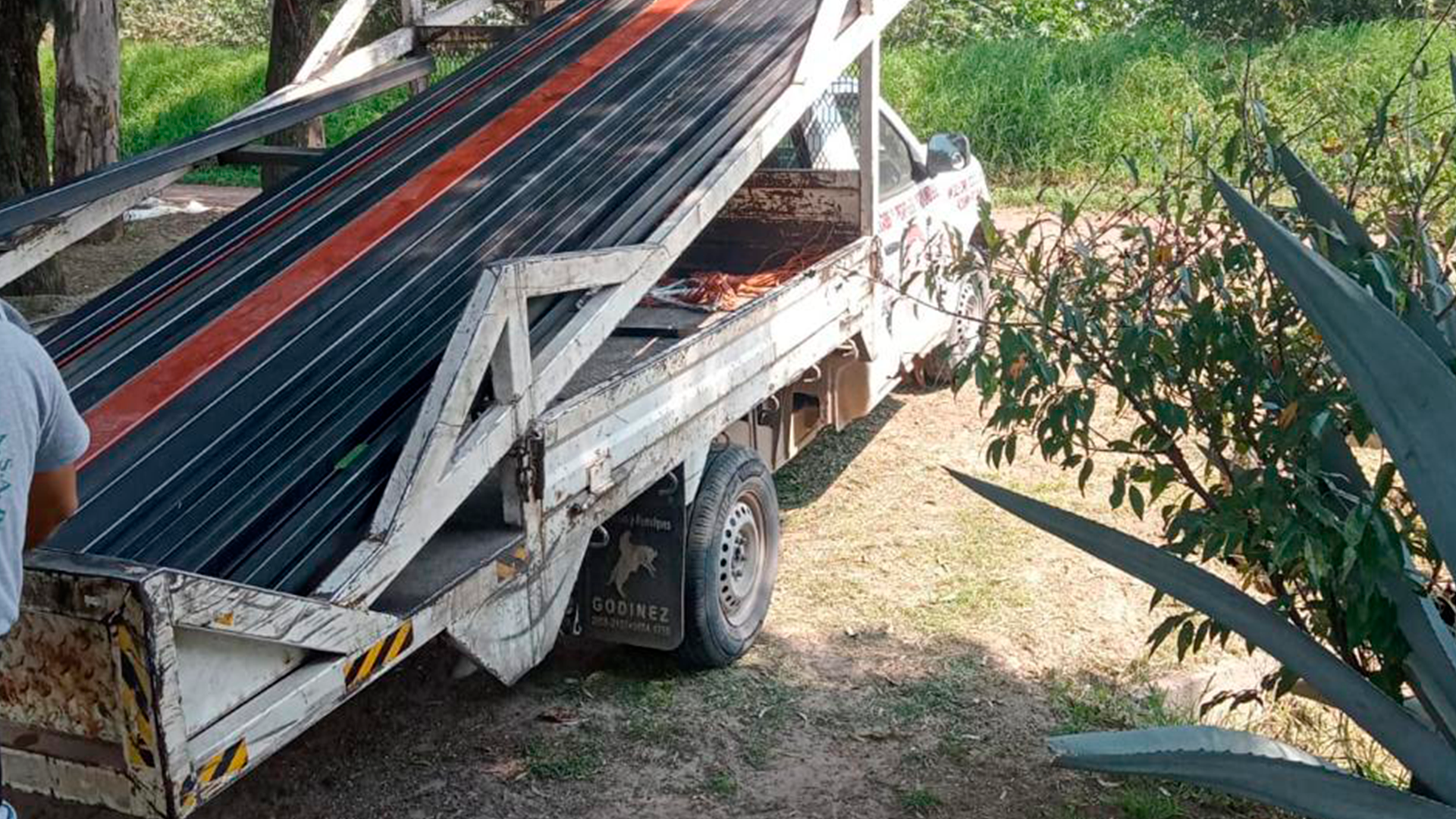 FOTOS MATERIAL DISTRIBUCION